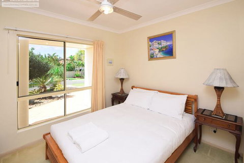 Fabulous Pet Friendly Family Home - 3 Carribean Court - Hotel Gold Coast 5