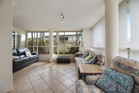 Fabulous Pet Friendly Family Home - 3 Carribean Court - Hotel Gold Coast 7