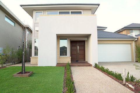 Waterfront Villa In Sanctuary Lakes - Hotel Gold Coast 1