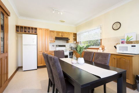 South Coast Getaway House Sleeping 8 Guests - Hotel Gold Coast 2