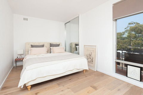 Bondi Beach Getaway - Hotel Gold Coast 5