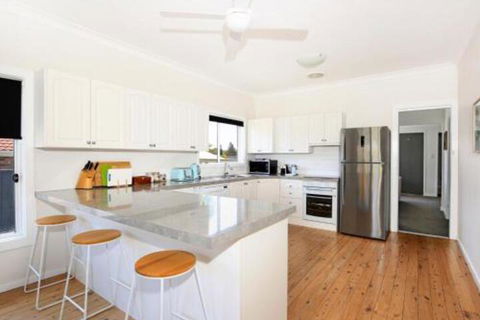 Tillys Retreat Pet Friendly 3 Min Walk To Beach - Hotel Gold Coast 6