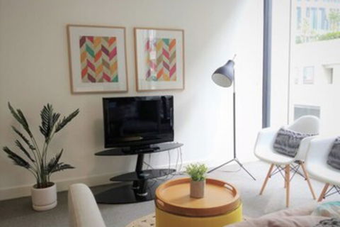 Luxury 1 Bedroom 1 Study With 1 Parking - Hotel Gold Coast 0