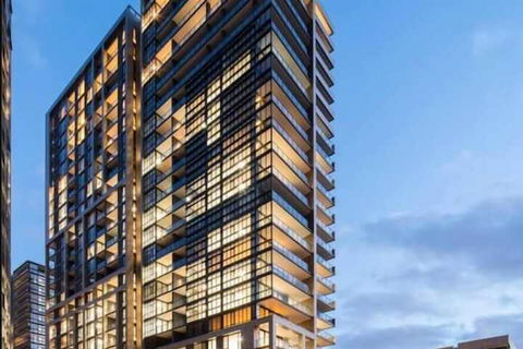 Luxury 1 Bedroom 1 Study With 1 Parking - Hotel Gold Coast 1