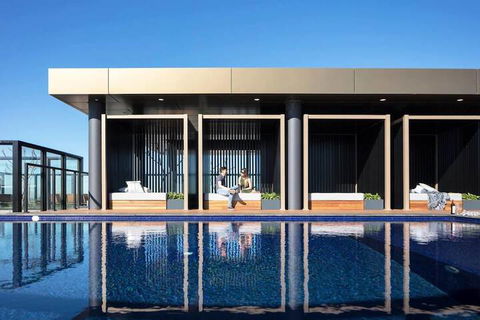 Luxury 1 Bedroom 1 Study With 1 Parking - Hotel Gold Coast 2