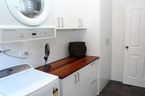 SERENITY - Hotel Gold Coast 3