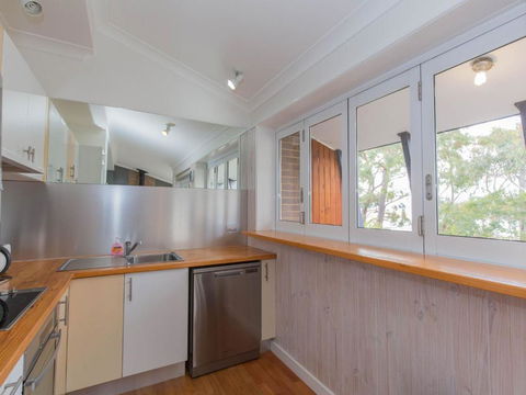 Dauphine 1 / 23 Townsend Street - Hotel Gold Coast 5
