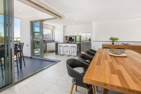 CASABLANCA DROMANA - Hotel Gold Coast 1