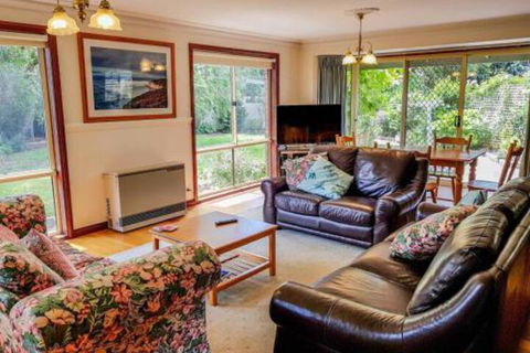 GUMS & ROSES Family Home In The Heart Of Town. - Hotel Gold Coast 4