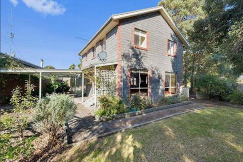 GUMS & ROSES Family Home In The Heart Of Town. - Hotel Gold Coast 6