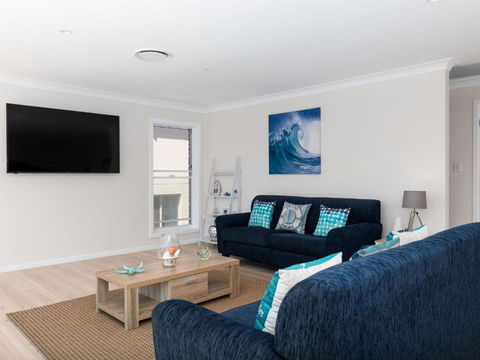 Bay View 6 (By Jervis Bay Rentals) - Hotel Gold Coast 2