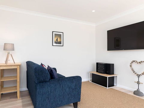 Bay View 6 (By Jervis Bay Rentals) - Hotel Gold Coast 5