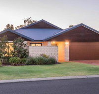Nyes Nest - Hotel Gold Coast