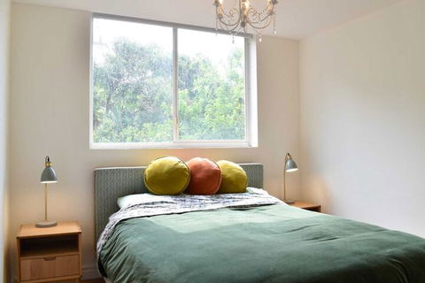 Light And Airy 2 Bedroom North Bondi Apartment - Hotel Gold Coast 1