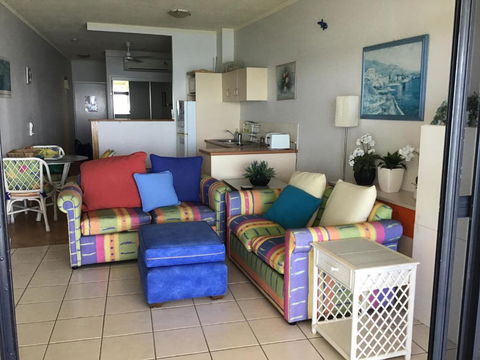 Absolute Beachfront With Million Dollar Views - Hotel Gold Coast 3