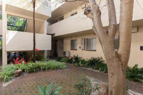 Rosalie Apartment Central Perth Location - Hotel Gold Coast 1