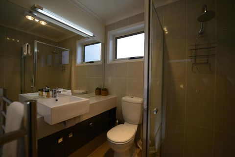 Skyline Best Executive Bendigo CBD Accommodation 2020 21 - Hotel Gold Coast 4