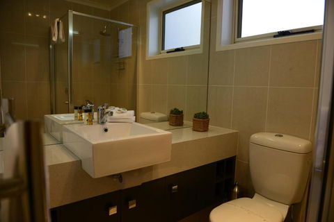Skyline Best Executive Bendigo CBD Accommodation 2020 21 - Hotel Gold Coast 1