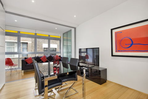 Little New York On Riley - Hotel Gold Coast 6