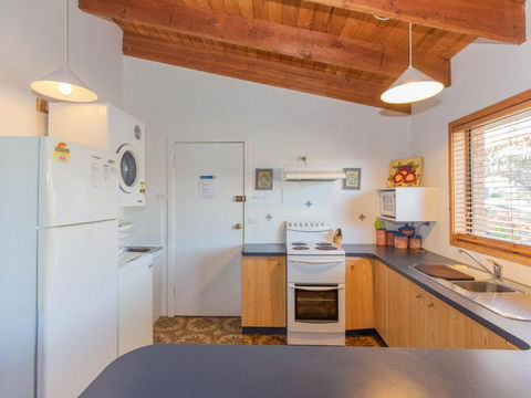 Koola 2 / 41 Townsend Street - Hotel Gold Coast 4