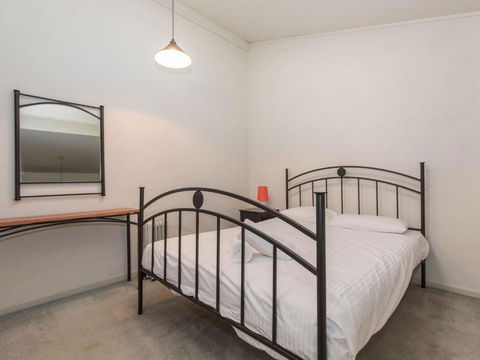 Razorback 12 / 1 Gippsland Street - Hotel Gold Coast 5