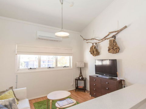 Razorback 13 / 1 Gippsland Street - Hotel Gold Coast 2