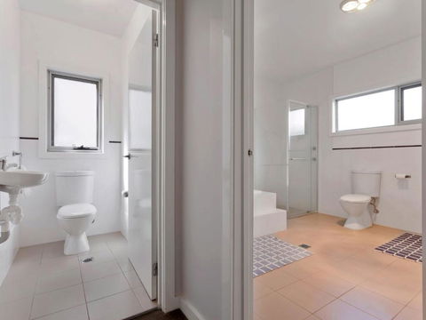 Stenmark 5 / 3 Poley Cow Lane - Hotel Gold Coast 4