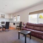 Stenmark 5 / 3 Poley Cow Lane - Hotel Gold Coast 0