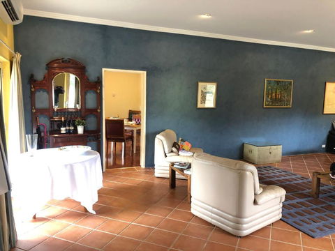 Gundaroo Manor Bed & Breakfast - Hotel Gold Coast 4