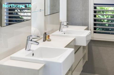 NEW Northcape 1 Ocean Front 2 Bedroom Choose Between 2 Properties - Hotel Gold Coast 3