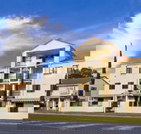 City-ville Luxury Apartments  Motel