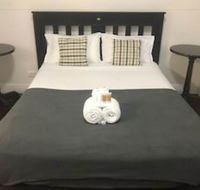 The Irish Village - Hotel Gold Coast