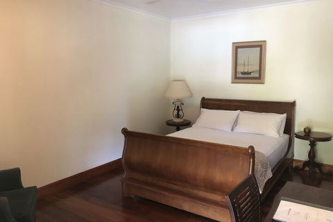 Daintree Manor Bed & Breakfast - Hotel Gold Coast 2