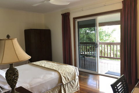 Daintree Manor Bed & Breakfast - Hotel Gold Coast 4