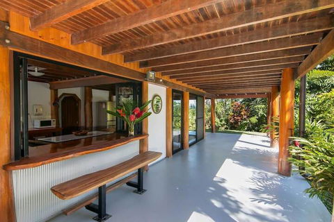 Daintree Manor Bed & Breakfast - Hotel Gold Coast 1
