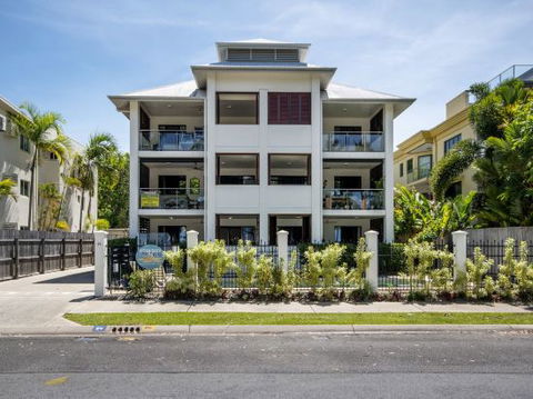 Oceansprey On The Beach - Hotel Gold Coast 0