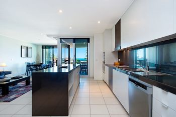 Ocean Views On Paradiso 218 - Hotel Gold Coast 6