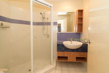 Pacific Royale Holiday Apartment 313 - Hotel Gold Coast 1