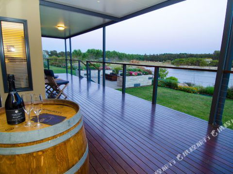 Charlie Bravo Villa Margaret River - Hotel Gold Coast 1