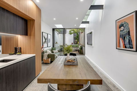 Outstanding Comfort Darlinghurst House - Hotel Gold Coast 3