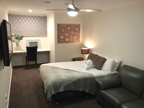 Rosanna Mansion - Hotel Gold Coast 5