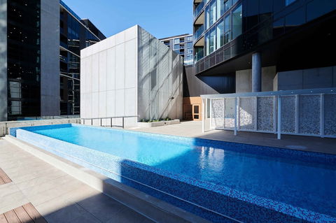 Abode Belconnen - Hotel Gold Coast 2
