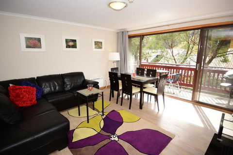 Mowamba D1 - Hotel Gold Coast 2
