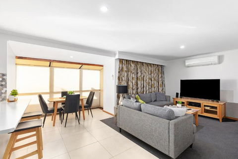 City Four Apartment - Hotel Gold Coast 1