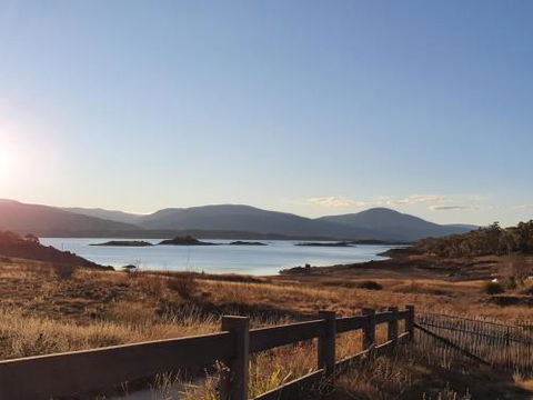 Braeside 1 Bedroom. East Jindabyne - Hotel Gold Coast 3