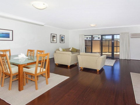 Ocean Blue On Manning - Hotel Gold Coast 4