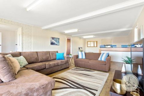 TASSIE SEASIDE SERENITY LAbode Accommodation - Hotel Gold Coast 2