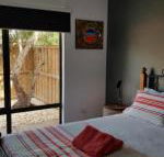 Red Ochre  Large 1BR with Private Courtyard