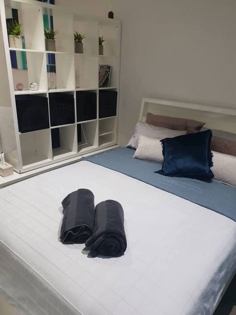 Great Location Hip Studio 5Km To City - Hotel Gold Coast 3