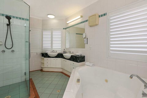 PRTFINO Ultimate Penthouse - Hotel Gold Coast 5